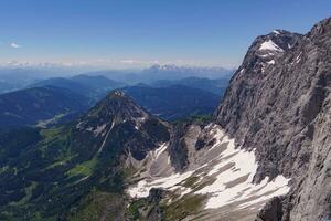 Wandern im das österreichisch Alpen foto