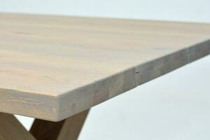 hölzern Abendessen Tabelle Oberfläche. natürlich Holz Möbel schließen Aussicht foto