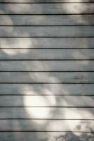 schließen oben hölzern Weiß Mauer mit Planke Textur Konzept Foto. foto