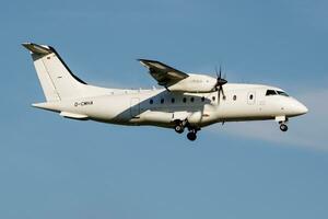 mhs Luftfahrt dornier 328 d-cmha Passagier Flugzeug Landung beim Hamburg Flughafen foto