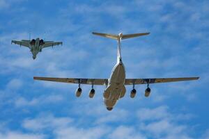 ukrainisch Luft Macht Ankunft zum riat königlich International Luft tätowieren 2018 Flugschau foto