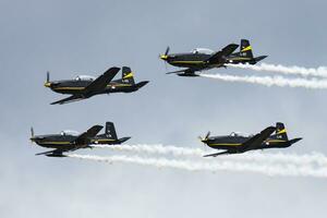 Militär- Trainer Flugzeug beim Luft Base. Luft Macht Flug Betrieb. Luftfahrt und Flugzeug. Luft Verteidigung. Militär- Industrie. fliegen und fliegend. foto