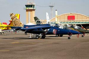 Militär- Trainer Flugzeug beim Luft Base. Luft Macht Flug Ausbildung. Luftfahrt und Flugzeug. Kunstflug. Militär- Industrie. fliegen und fliegend. foto