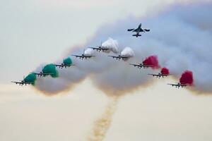 Italienisch Luft Macht Kunstflug Mannschaft Frecce dreifarbig mit aermacchi mb-339 Trainer Flugzeug Anzeige beim Siaf slowakisch International Luft fest 2019 foto