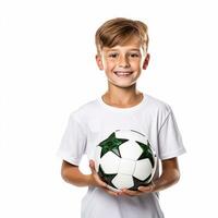 wenig Junge mit ein Fußball Ball auf ein Weiß Hintergrund foto