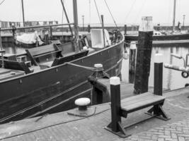 das Stadt von urk im das Niederlande foto