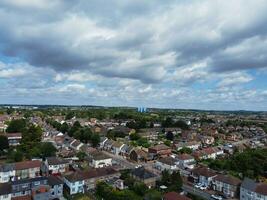 hoch Winkel Aussicht von Western Luton Stadt und Wohn Bezirk. Antenne Aussicht von gefangen mit Drohnen Kamera auf 30 Juli, 2023. England, Vereinigtes Königreich foto