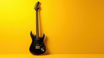 horizontal elektrisch Gitarre Silhouette auf ein Gelb Hintergrund foto