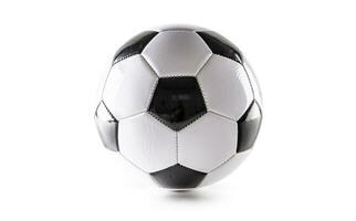 klassisch schwarz und Weiß Design von ein Fußball Ball auf ein isoliert Weiß Hintergrund foto