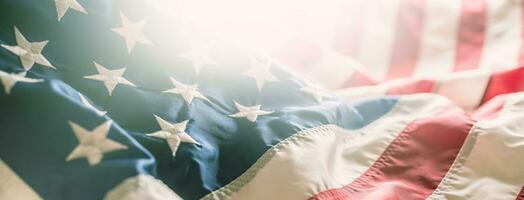 Nahansicht Banner von amerikanisch Flagge Sterne und Streifen foto