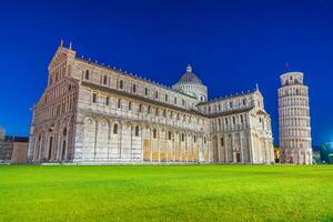 das berühmt gelehnt Turm im Pisa, Italien foto