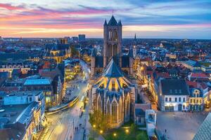 historisch Stadt von Innenstadt Gent, Stadtbild von Belgien foto