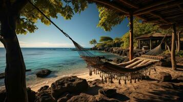 Hängematten auf still tropisch Strand finden Gelassenheit und Entspannung wie Hängematten hängen zwischen Palme Bäume foto