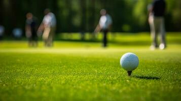 Weiß Ball auf das Golf Kurs generativ ai foto