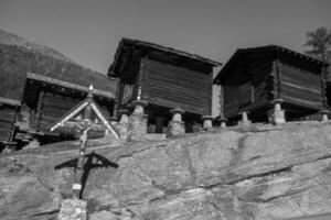 Wandern in den Schweizer Alpen foto