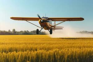 ein Flugzeug fliegt Über ein Weizen Feld und Sprays Flüssigkeit von Schädlinge. ai generativ foto