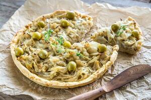 französische offene Zwiebeltorte foto