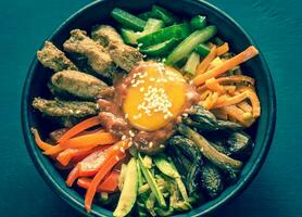 Schüssel von bibimbap foto