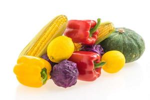 Gemüse isoliert auf weiß foto