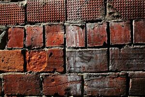 beschädigt Backstein Mauer foto