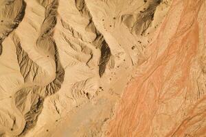 Trockenheit Land mit Erosion Terrain, Geomorphologie Hintergrund. foto