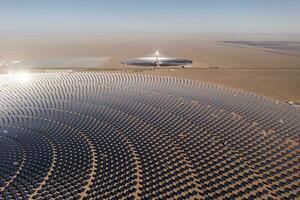 Photovoltaik Leistung Generation, Solar- Thermal- Leistung Bahnhof im dunhuang, China. foto