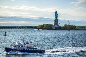 nypd Patrouillenboot im Jahr 2017 foto