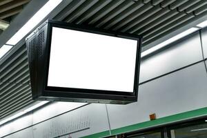 das leer Plakatwand im das unter Tage, Poster Vorlage. foto