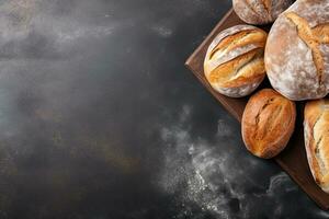 frisch gebacken Brot und Weizen Ohren auf rustikal Hintergrund. oben Aussicht mit Kopieren Raum. generativ ai foto