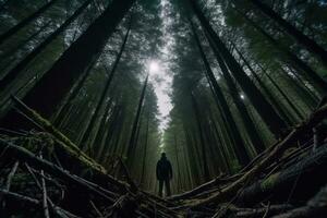 ein Person Stehen im das Mitte von ein dunkel Wald generativ ai foto