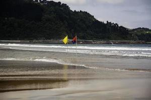 Fahnen am Strand foto