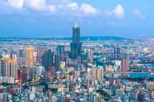 Blick auf die Stadt Kaohsiung, Taiwan foto