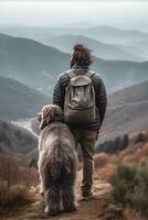Rückseite Aussicht von Mann Wandern mit flauschige bärtig grau Hund im Berge im Herbst Haustier Annahme Reisen mit Hund generativ ai foto