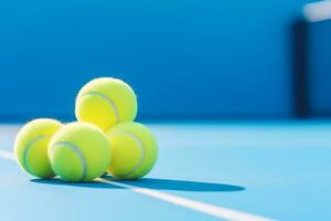 Urlaub Sport Komposition mit ein Gelb Tennis Ball, generativ ai foto