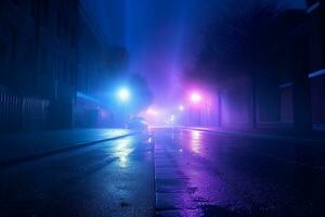 dunkel Straße umhüllt im Neon- Reflexionen, Suchscheinwerfer Strahl, und rauchig Nebel. ai generiert foto