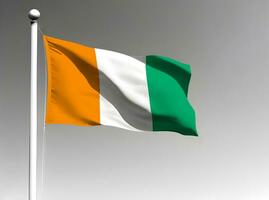 Elfenbein Küste National Flagge winken auf grau Hintergrund foto