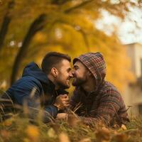 liebend homosexuell Paar ist genießen ein romantisch Herbst Tag ai generativ foto