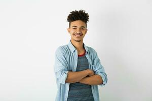 Porträt von jung gut aussehend schwarz Mann, afrikanisch amerikanisch Jugend foto