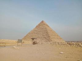 ein blick auf die große pyramide von gizeh, ägypten foto