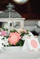 Bankettsaal für Hochzeiten mit dekorativen Elementen foto