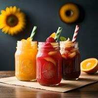 Saft und Eis im Smoothie Glas mit Innen- Atmosphäre im Cafe serviert auf Tabelle Tablett, großartig zu verwenden zum Hintergrund, Webseite, Unternehmen, Geschäft, und gesund Diät Zeitschrift. Konzept von generativ ai foto