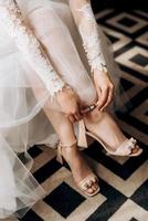 Hochzeitsschuhe der Braut, schöne Mode foto
