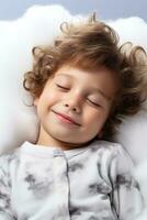 ein Kind friedlich Schlafen auf ein Wolke isoliert auf ein Weiß Hintergrund foto