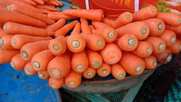 frischer und leckerer und gesunder Karottenfond foto