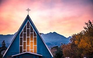 Kapelle in Bischof Kalifornien Herbstsaison foto