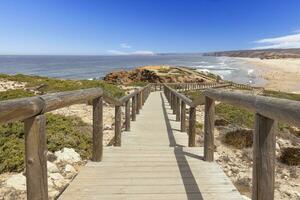 Panorama- Bild Über Bordeiras Strand Surfen Stelle auf das atlantisch Küste von Portugal während das Tag foto