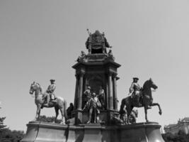 Wien beim das Donau Fluss foto