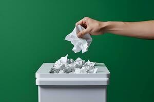 Hand werfen zerknittert Papier im das Recycling bin.generativ ai. foto