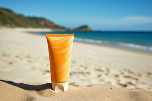 Sonne Schutz Sahne und Muschel auf das Sand Strand.generativ ai. foto