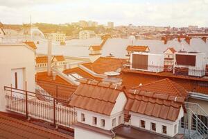 Blick auf die Dächer der historischen Altstadt von Lemberg, Ukraine foto